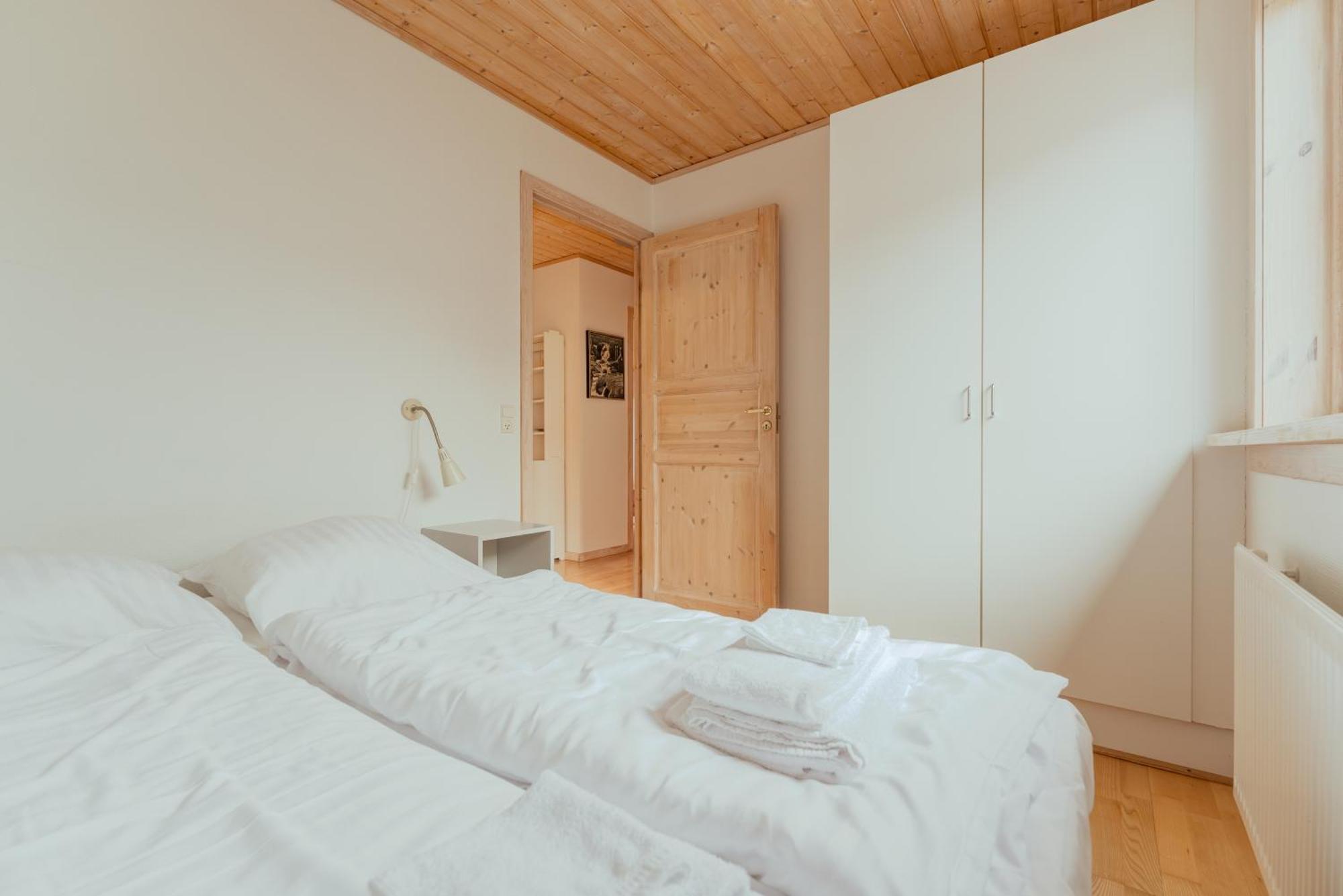 Lovely 5Br House In Τόρσχαβν Εξωτερικό φωτογραφία
