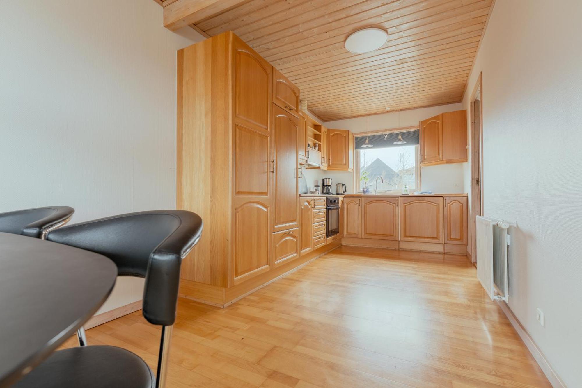 Lovely 5Br House In Τόρσχαβν Εξωτερικό φωτογραφία