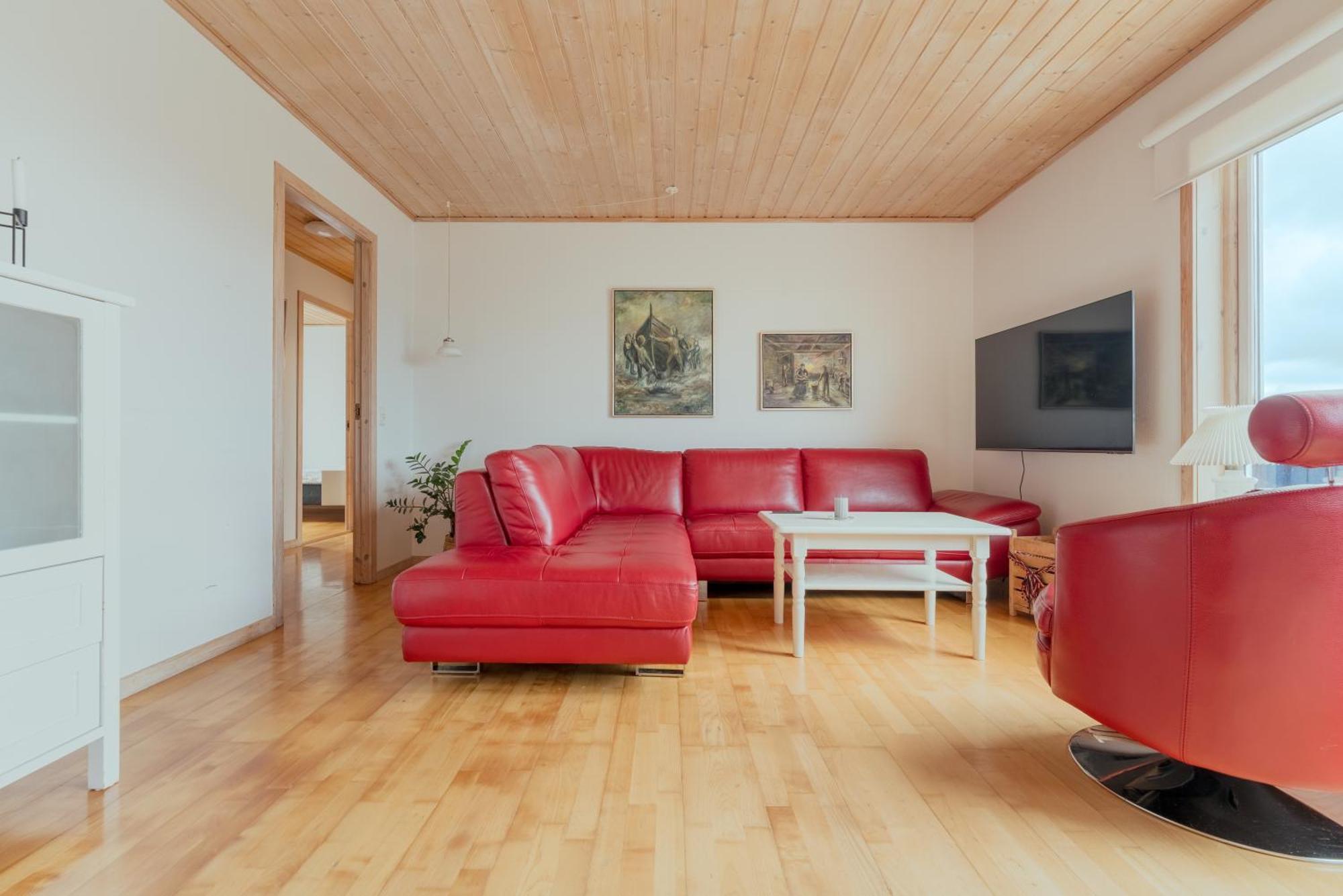 Lovely 5Br House In Τόρσχαβν Εξωτερικό φωτογραφία