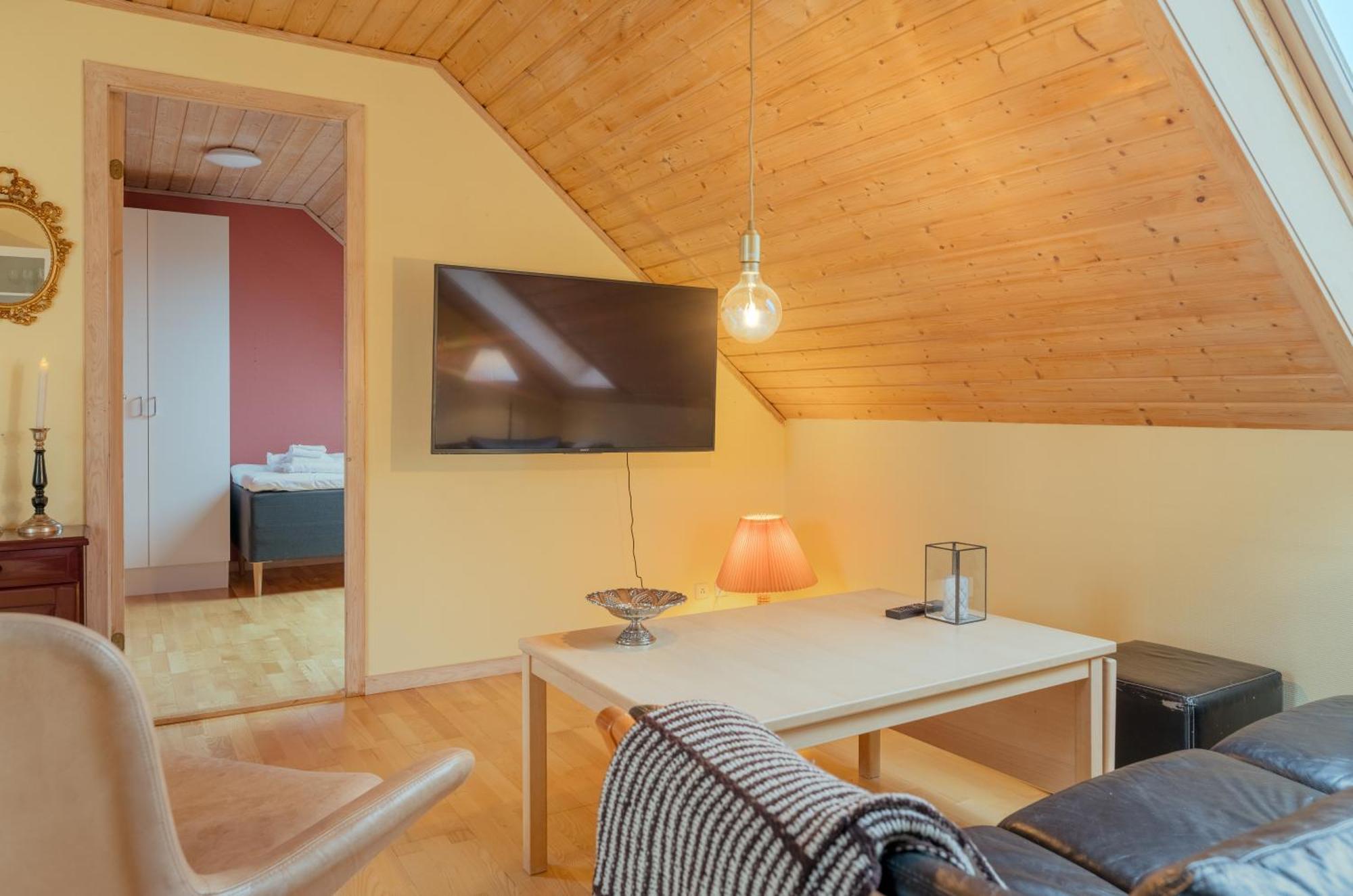 Lovely 5Br House In Τόρσχαβν Εξωτερικό φωτογραφία