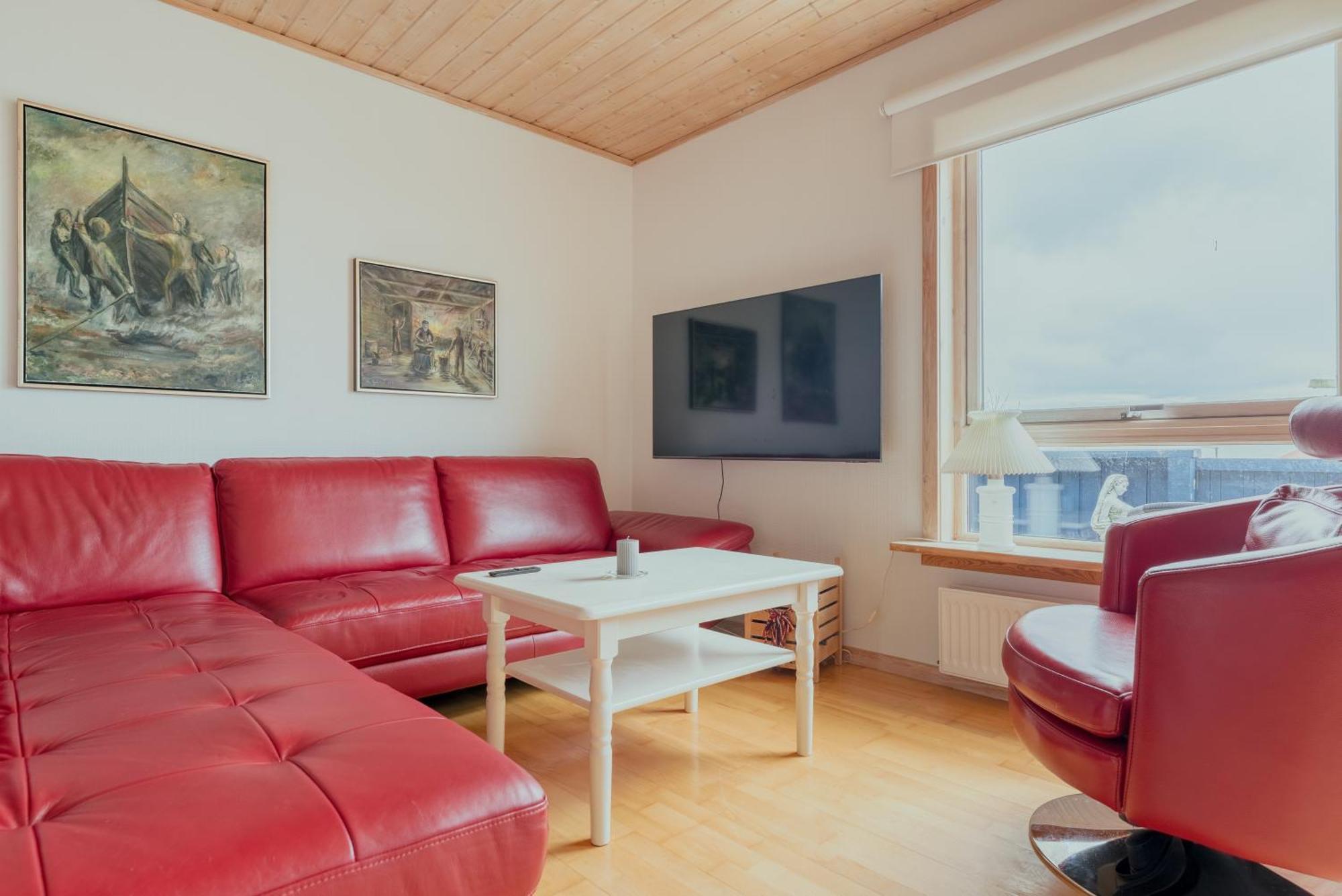 Lovely 5Br House In Τόρσχαβν Εξωτερικό φωτογραφία